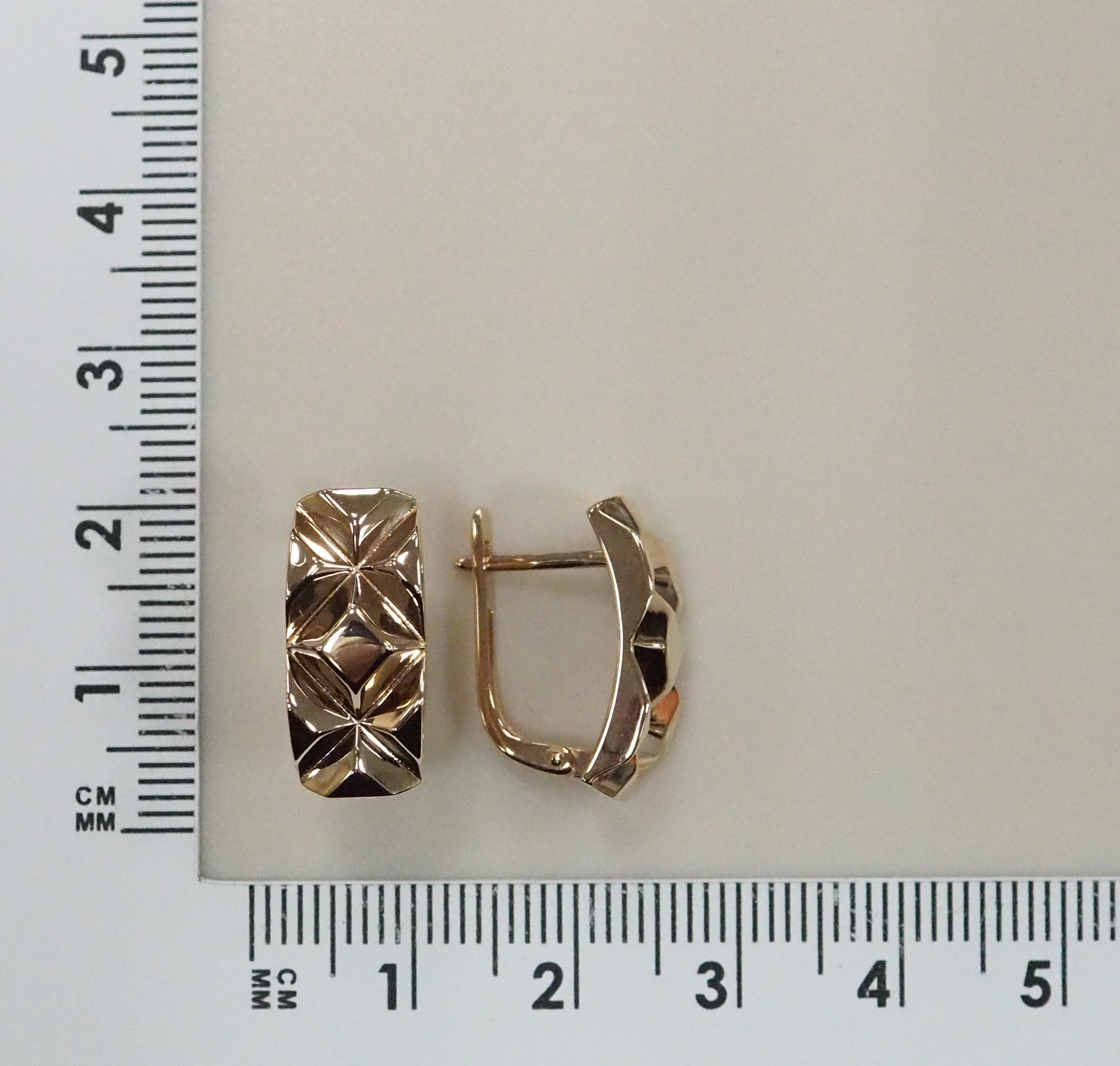 Серьги из золота